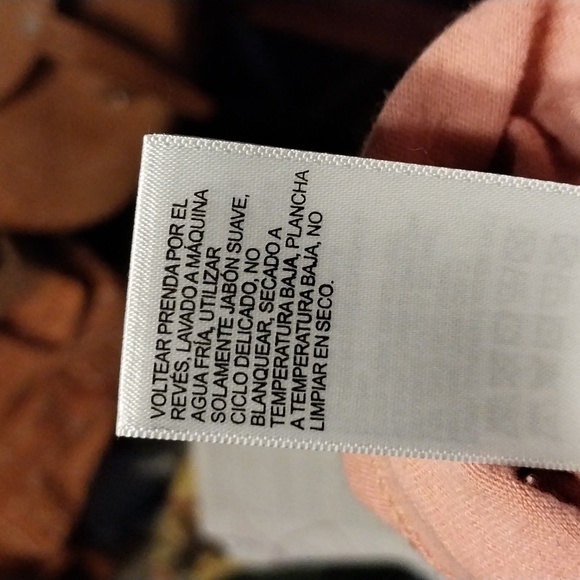 Sold #214 Pretty Lucky Brand Top - Picture 8 of 12